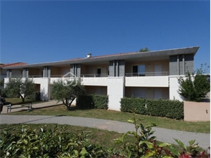 t2 à la vente -   83520  ROQUEBRUNE SUR ARGENS, surface 40 m2 vente t2 - UBI479523599